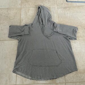 Workshop Republic Women’s 1X Gray Striped Hoodie Oversized Comfy Warm Soft
